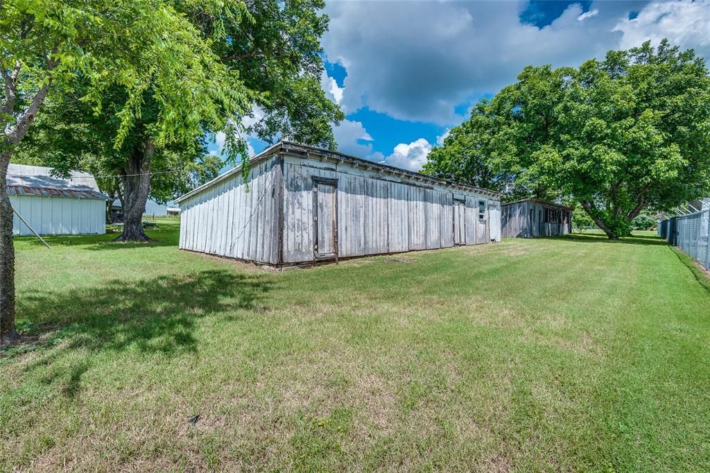 3304 N Highway 77, Waxahachie, TX 75165